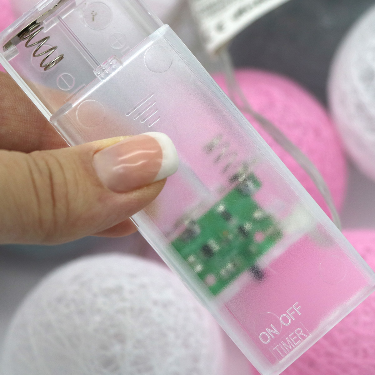 LED-Lichtkugeln, Pink-Grau Edition, 20er Kette, Batteriebetrieben